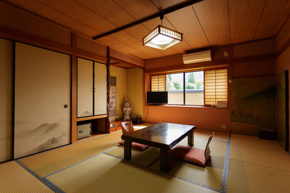 Yufuin Ryokan Nogiku Dış mekan fotoğraf